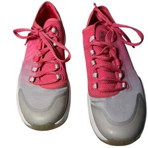 Women Under Armour Sneaker Pink and Light Gray Size 8